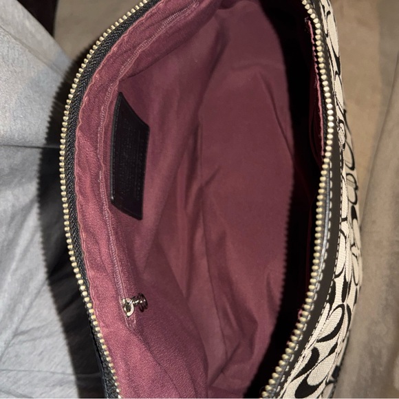 Coach Black Signature Canvas and Leather Shoulder/Crossbody Bag ~ Gently used - Picture 5 of 6